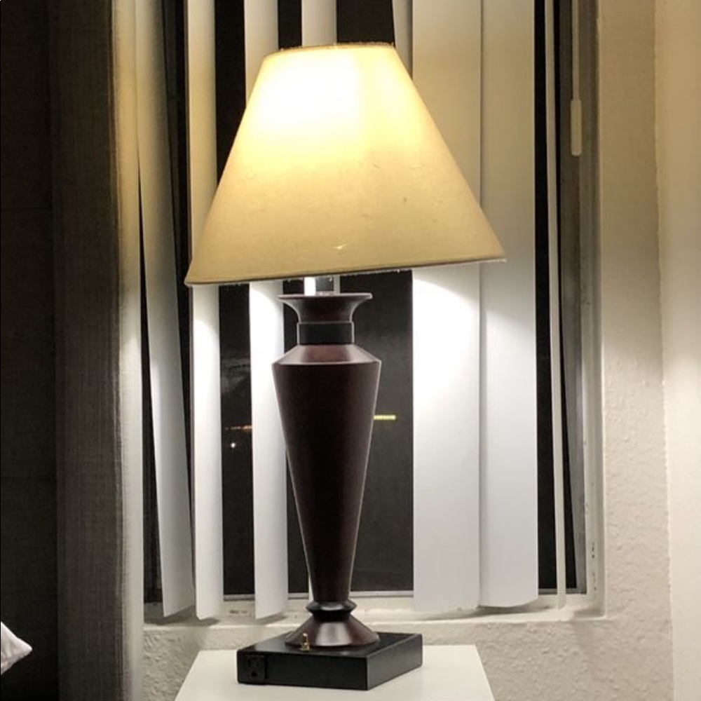 Lamp - Picture 1 of 1